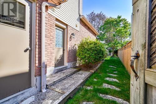 5 LOFTHOUSE Drive, Whitby, ON photo 35