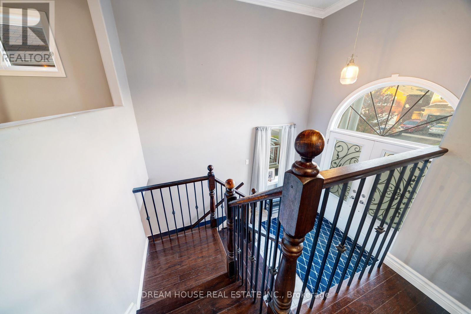 186 FENNING DRIVE - 5