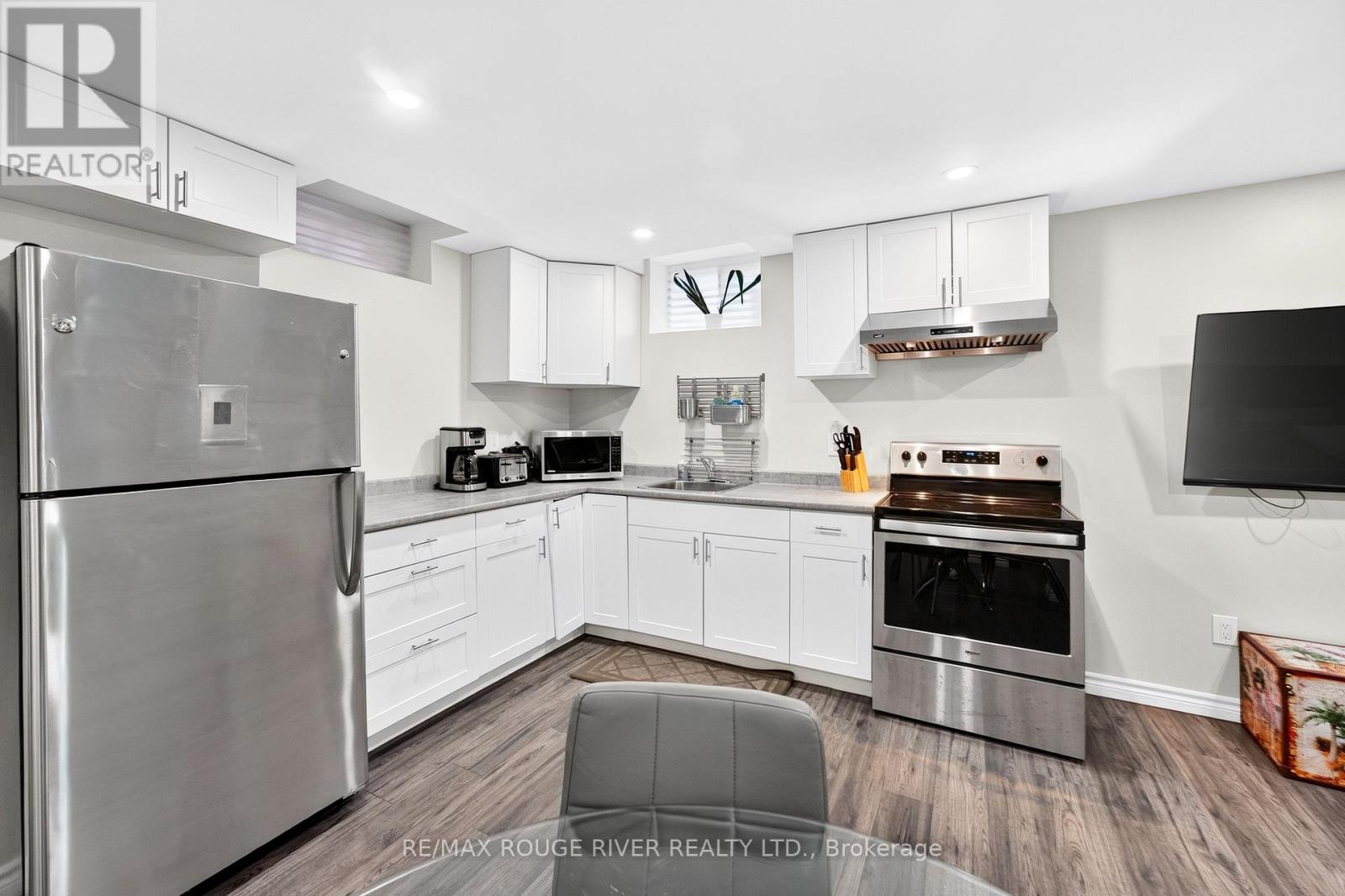 1510 Elmsley Drive, Pickering, ON photo 32