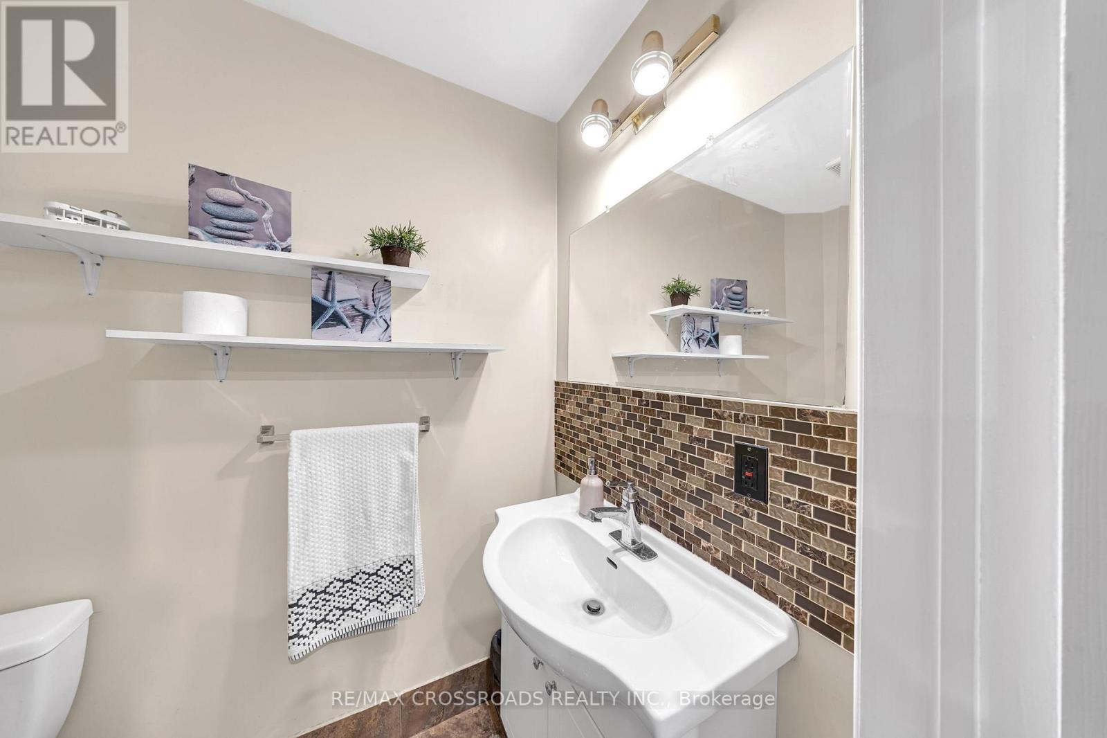 592A Danforth Road, Toronto, ON photo 18