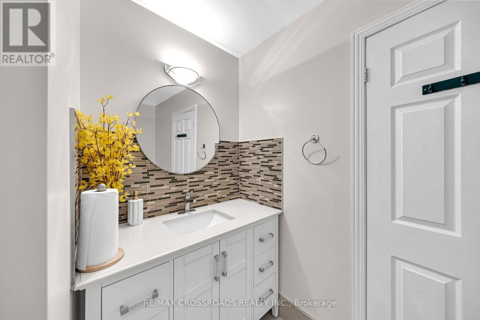 592A Danforth Road, Toronto, ON photo 24