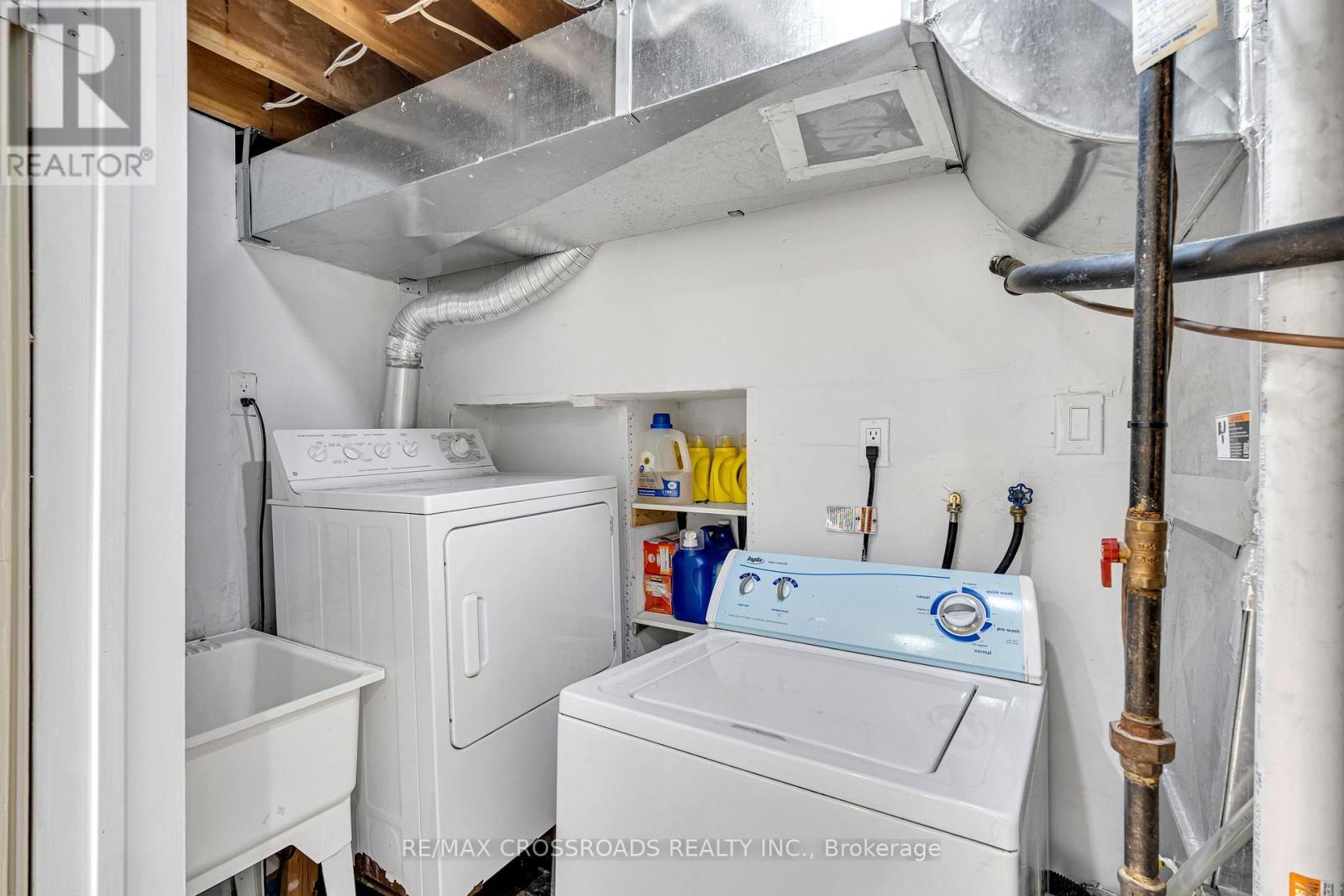 592A Danforth Road, Toronto, ON photo 34