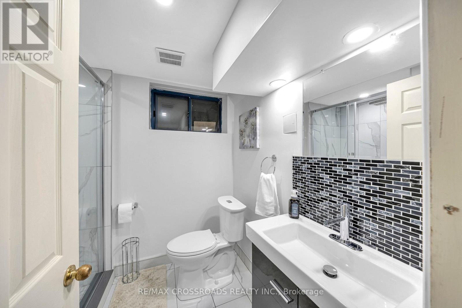 592A Danforth Road, Toronto, ON photo 38