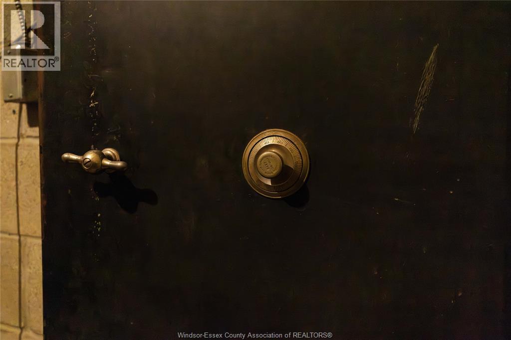 762 OUELLETTE, Windsor — photo 12