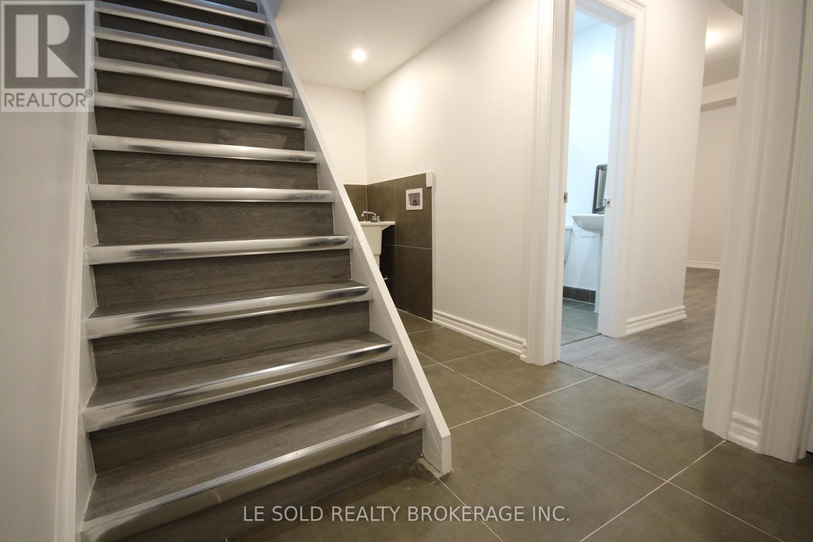 BSMT - 13 GORDON LANDON DRIVE, Markham (Cornell) — photo 3