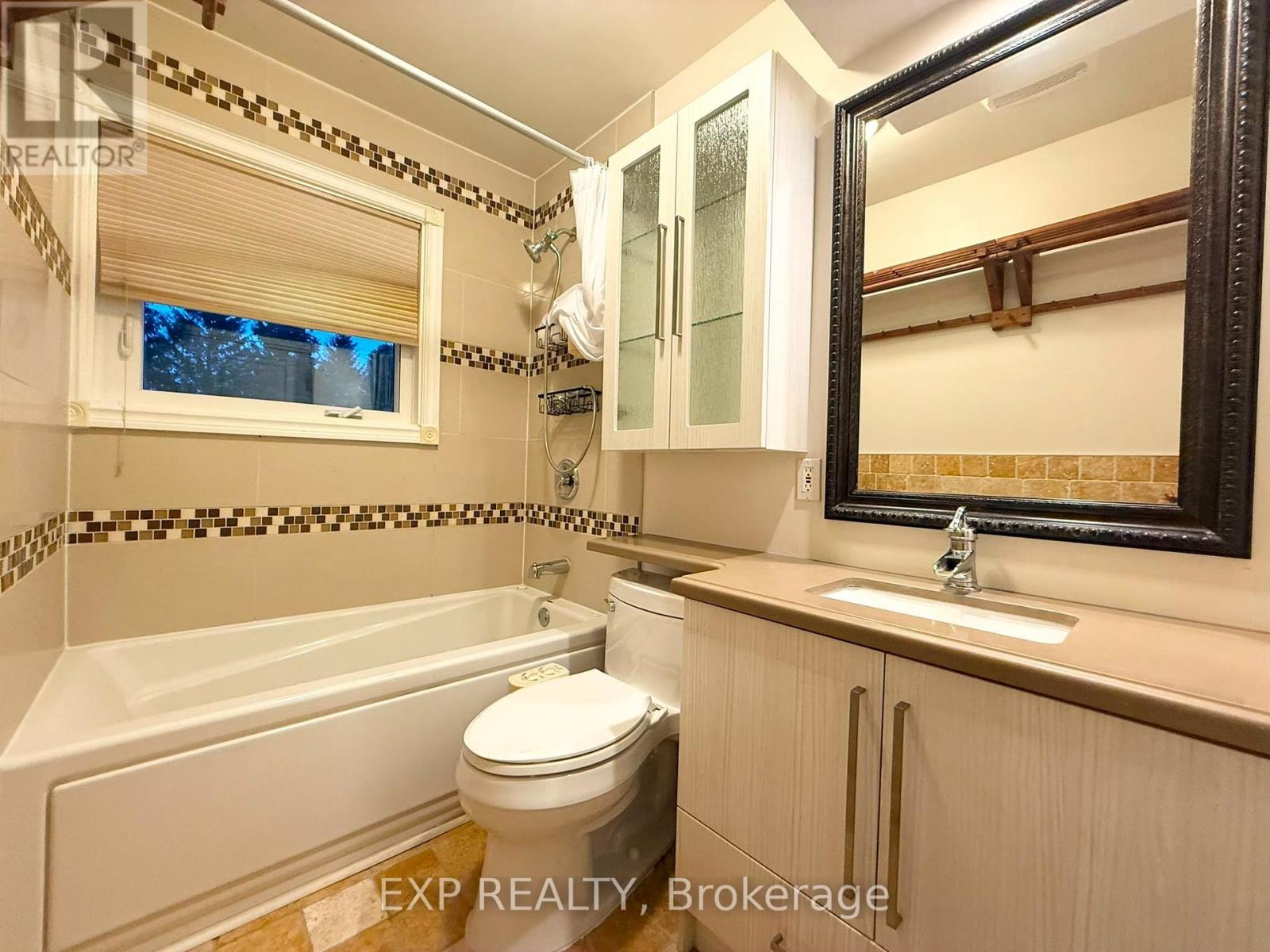 12376 Tenth Line — photo 15