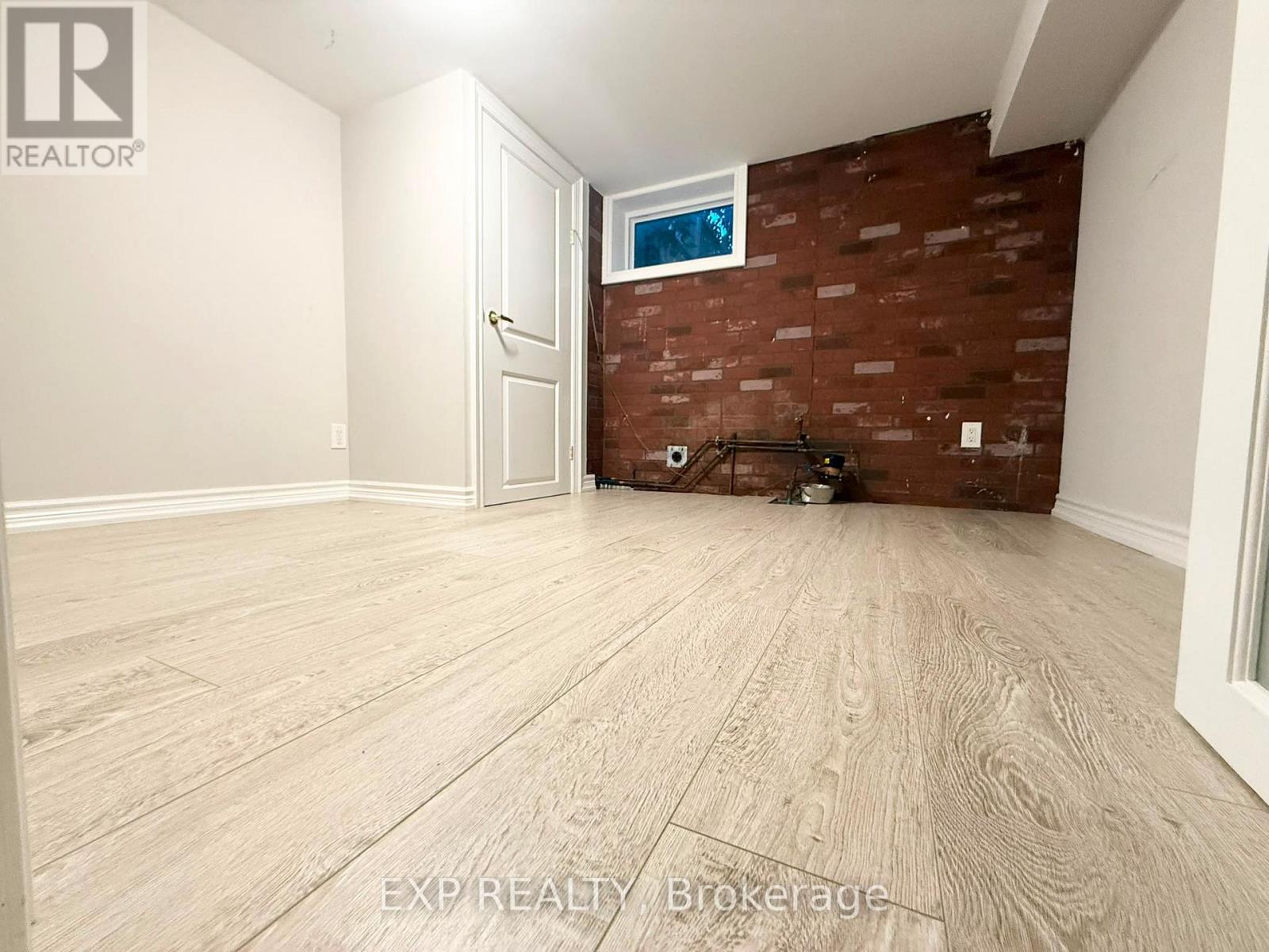 12376 Tenth Line — photo 23