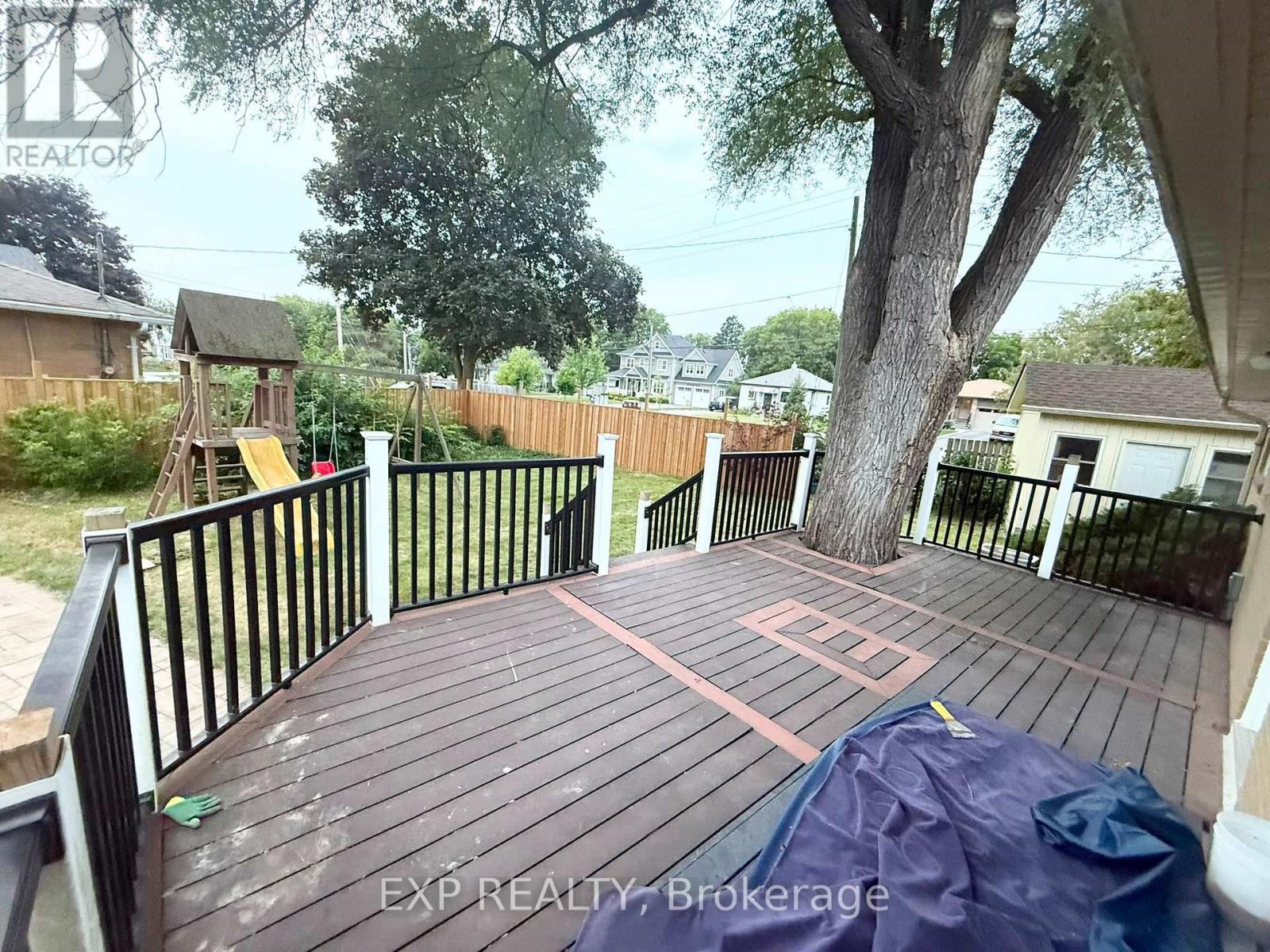 12376 Tenth Line — photo 26