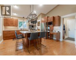 Recreational, Games room - 4 Canyoncrest Point W, Lethbridge, AB T1K7Y3 Photo 11