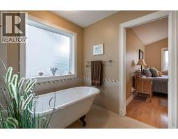 4 Canyoncrest Point W, Lethbridge, AB T1K7Y3 Photo 19