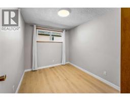 2658 11 Avenue Se, Calgary, AB T2A0E3 Photo 32