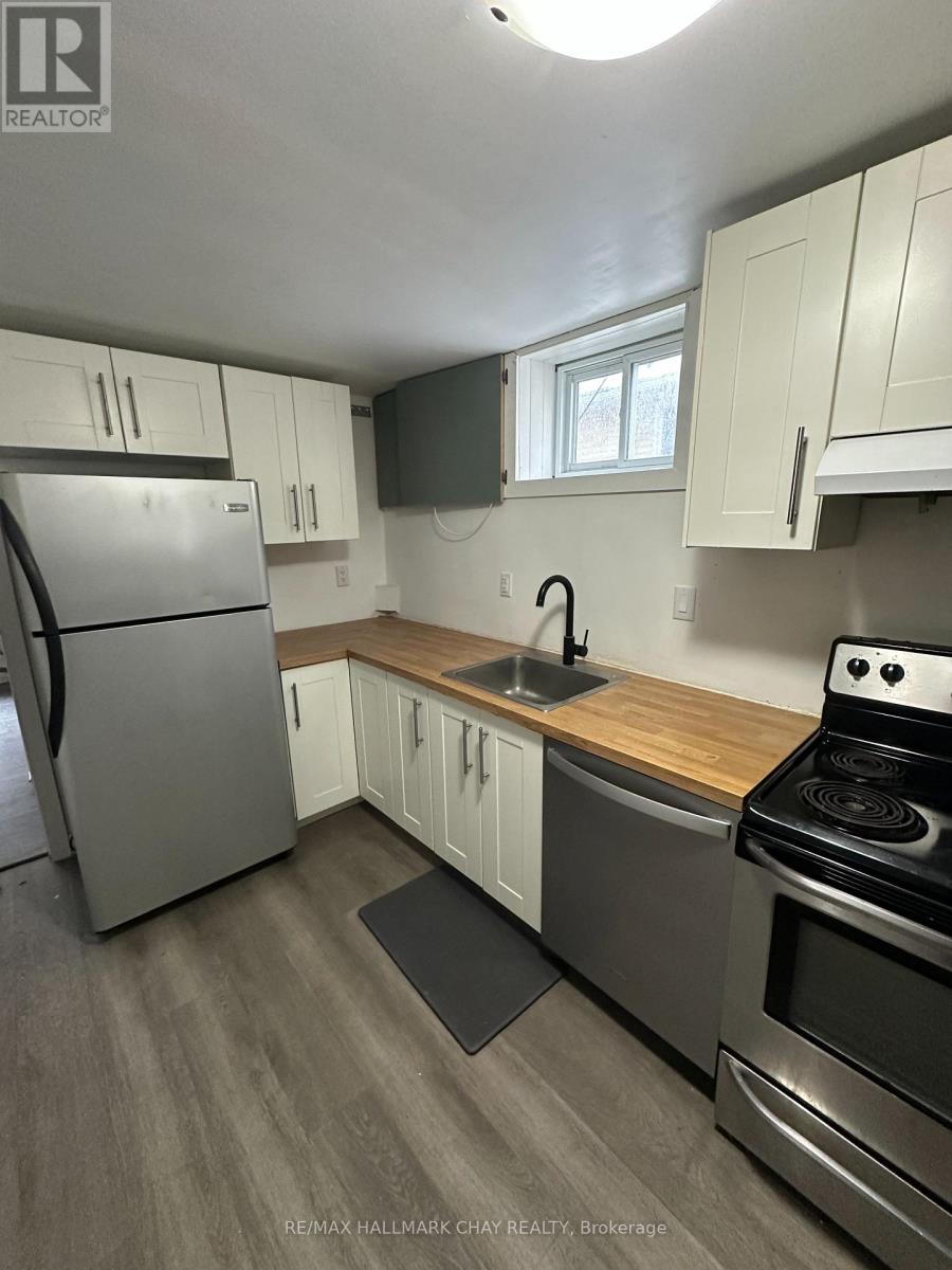LOWER - 28 CARLTON ROAD, Barrie (Cundles East) — photo 2