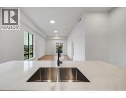 647 Clement Avenue Unit# 611, Kelowna, BC V1Y7C7 Photo 10