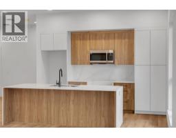 647 Clement Avenue Unit# 611, Kelowna, BC V1Y7C7 Photo 12
