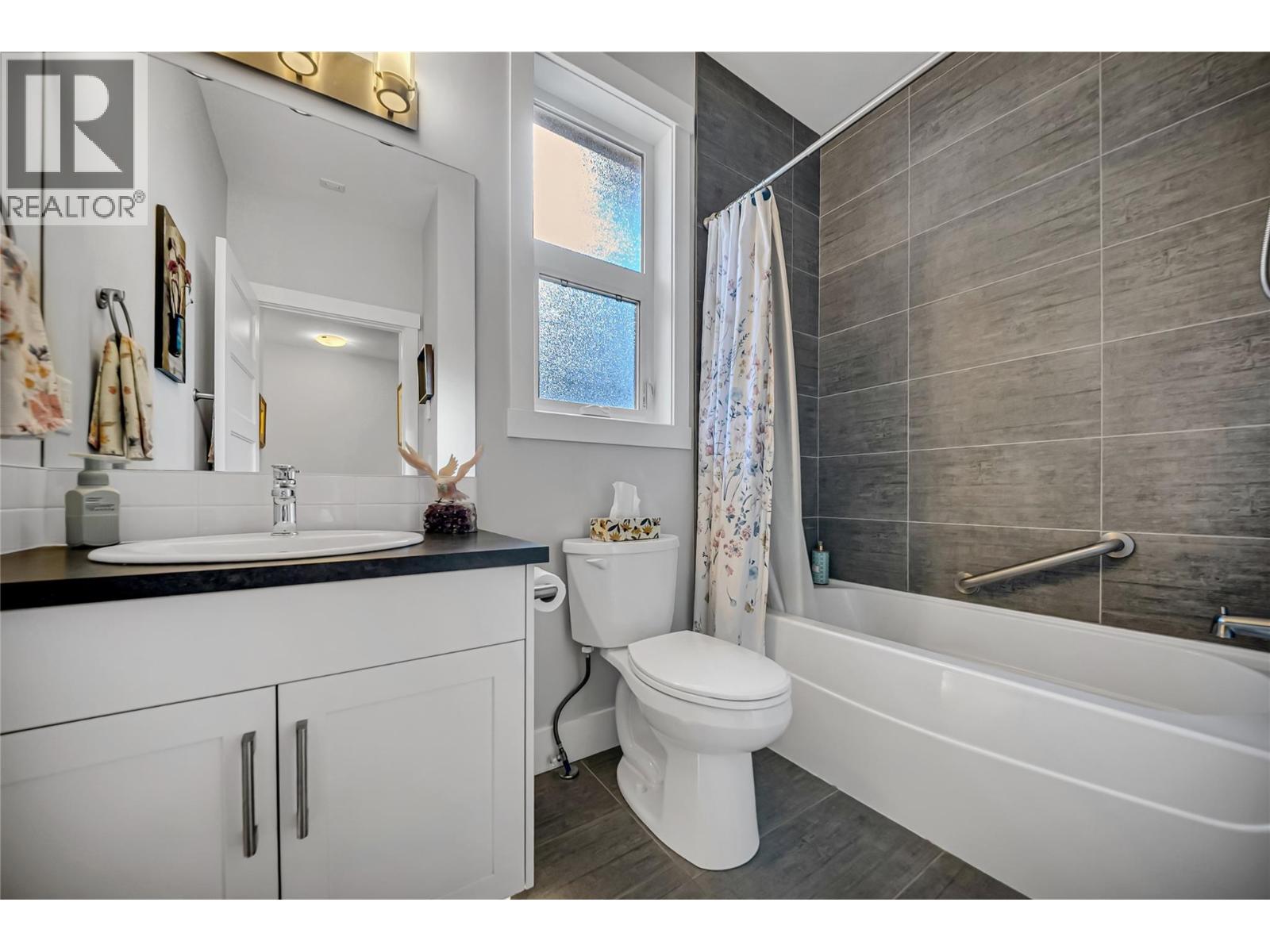 2345 Spring Lane, Kelowna