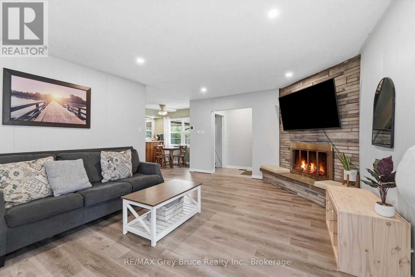 112 8TH STREET S - 20