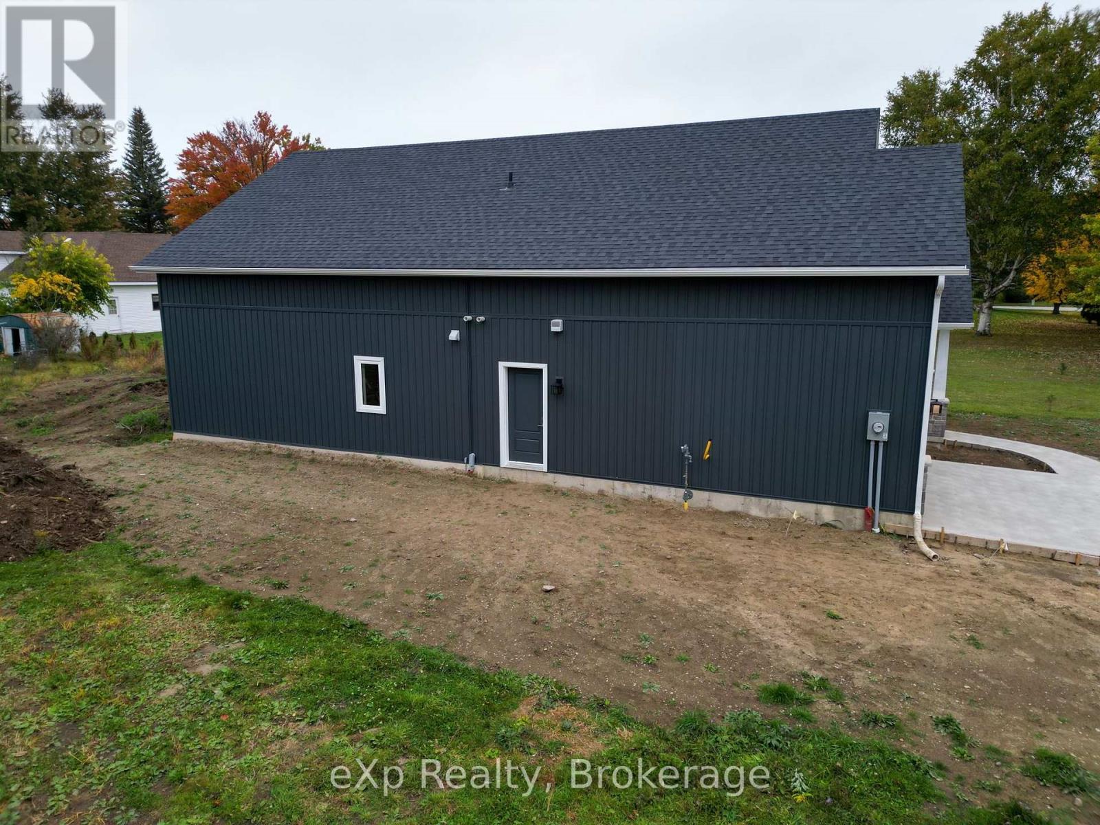 127 KOVAC LANE - 30