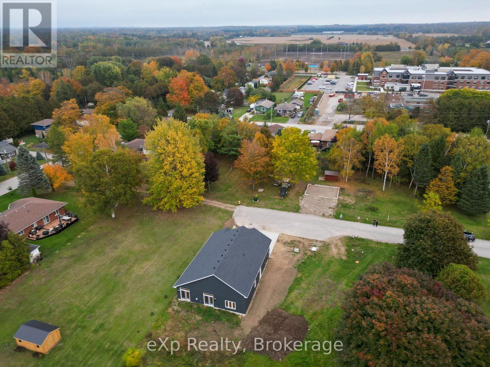 127 KOVAC LANE - 32