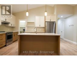 Bathroom - 127 Kovac Lane, Saugeen Shores, ON N0H2L0 Photo 8