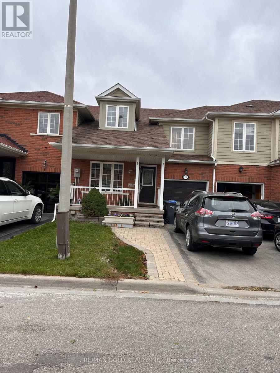10 IRENE CRESCENT, Brampton (Fletcher's Meadow) — photo 2