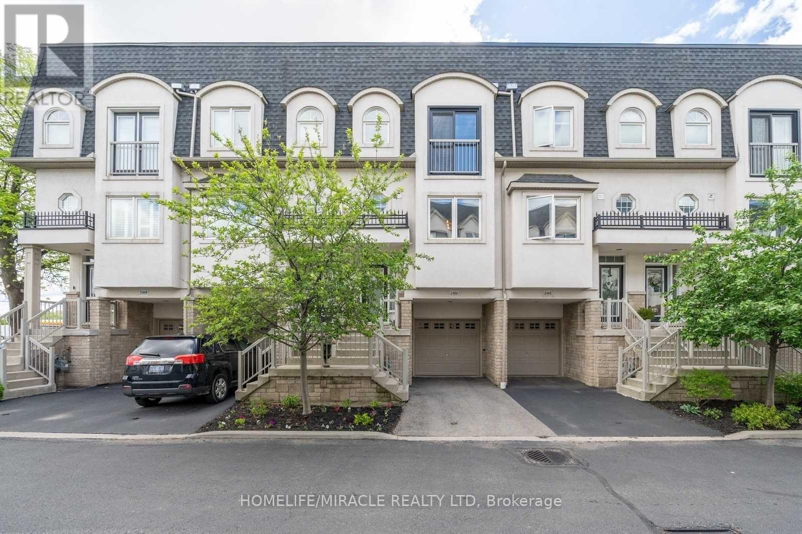 2464 SCHOLARS COMMON, Burlington (Mountainside)