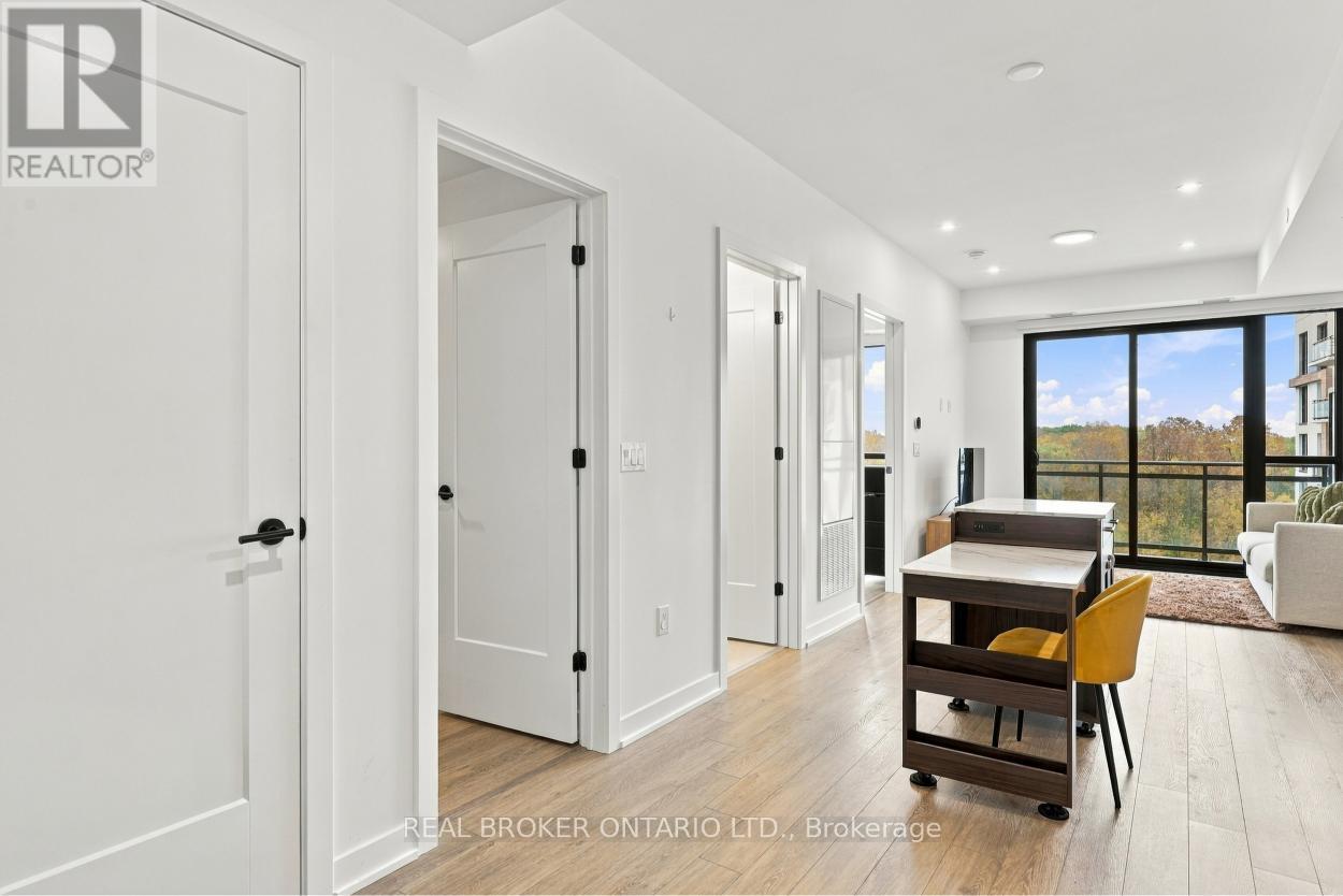 608 - 720 WHITLOCK AVENUE, Milton (CB Cobban) — photo 4