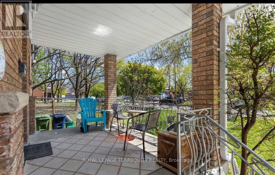 1052 GLENGROVE AVENUE, Toronto (Yorkdale-Glen Park) — photo 11