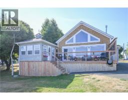Foyer - 245 Saint-pierre E Boulevard, Caraquet, NB E1W1B1 Photo 12