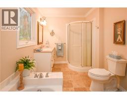 245 Saint-pierre E Boulevard, Caraquet, NB E1W1B1 Photo 26
