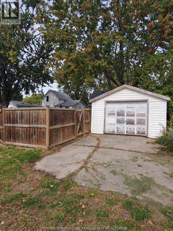 25 ST CLAIR STREET - 32