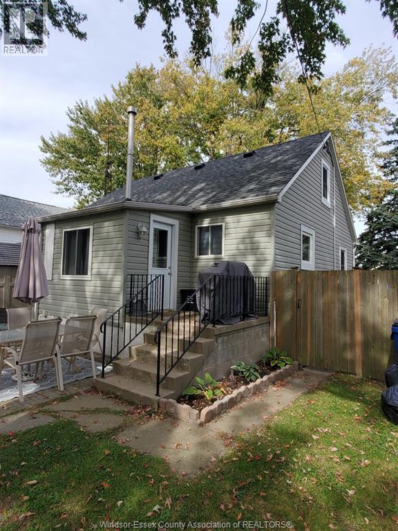 25 ST CLAIR STREET - 27
