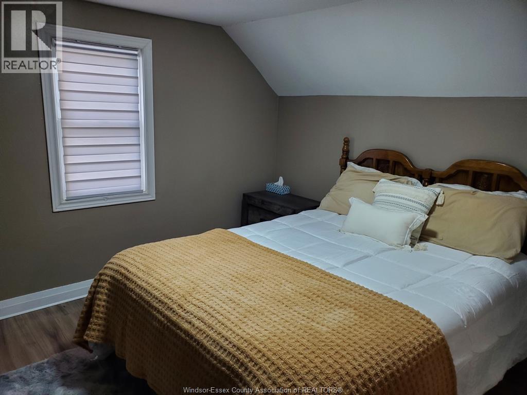 25 ST CLAIR STREET - 24
