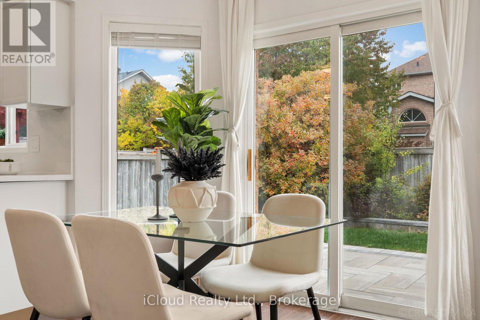 60 Tuscana Boulevard — photo 23