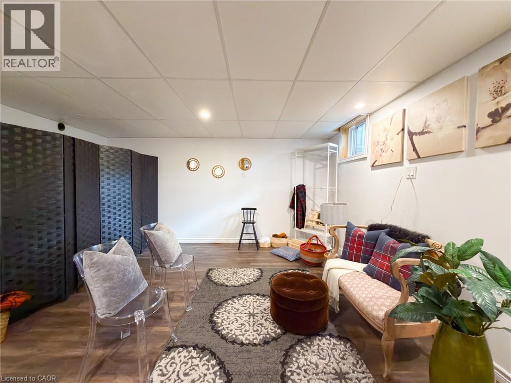 86 Green Street — photo 27