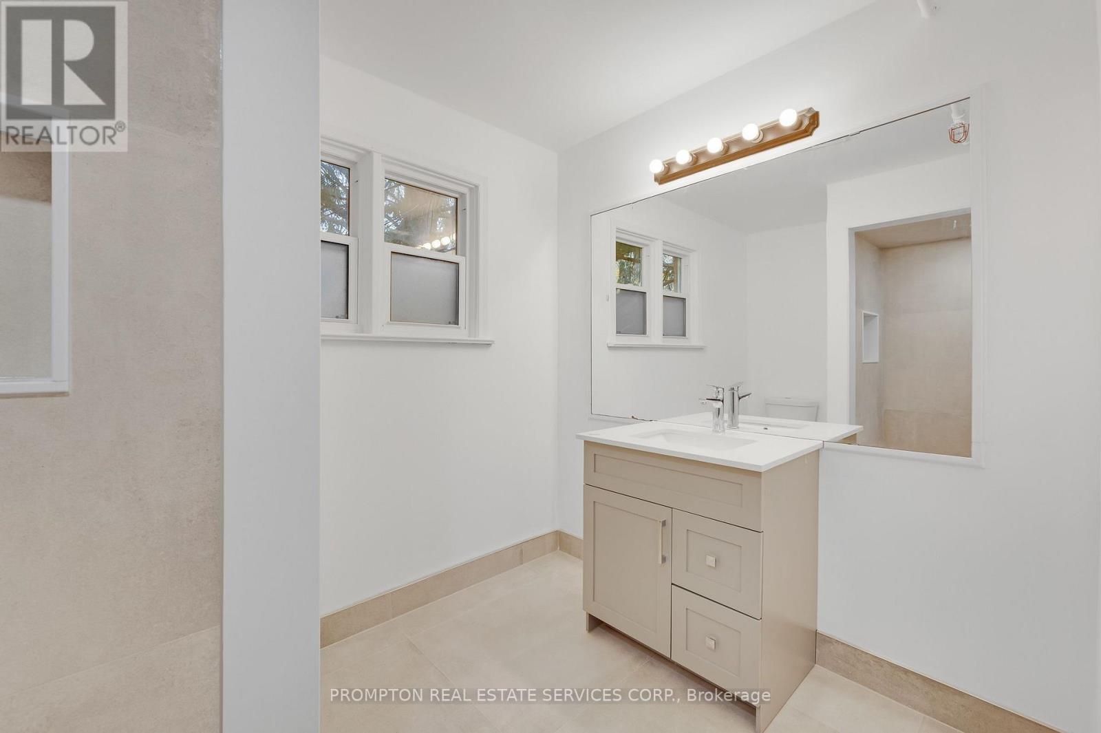 6 KELSO STREET - 13