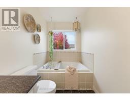 63 Golden Iris Crescent, Hamilton, ON L8B0R6 Photo 11
