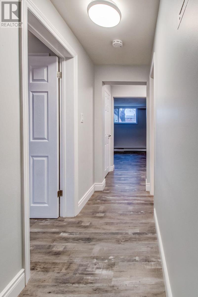 105 Dixon Street, Kitchener, ON photo 35