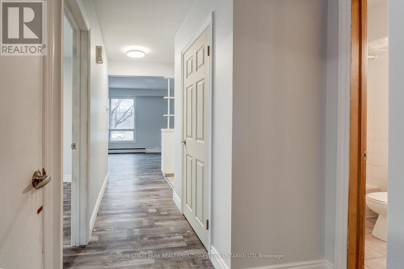 105 DIXON STREET, Kitchener — photo 8