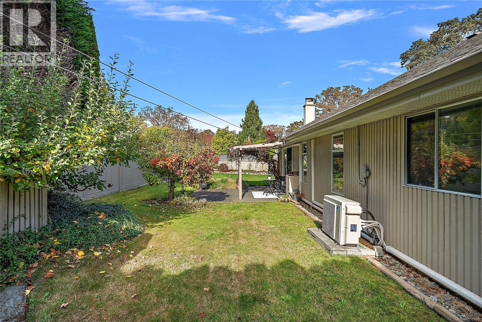 3998 Hopesmore Dr - 27