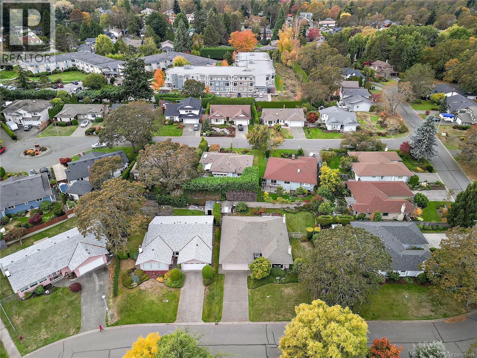  3998 Hopesmore Drive, Saanich