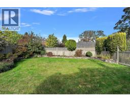 3998 Hopesmore Dr, Saanich, BC V8N6A3 Photo 24