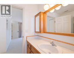 102 Forestbrook Place Unit# 203, Penticton, BC V2A7N4 Photo 30
