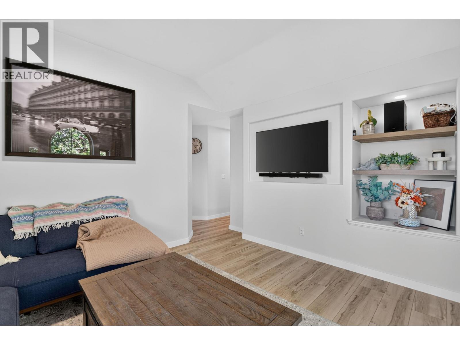 1759 Spruceglen Drive - 35