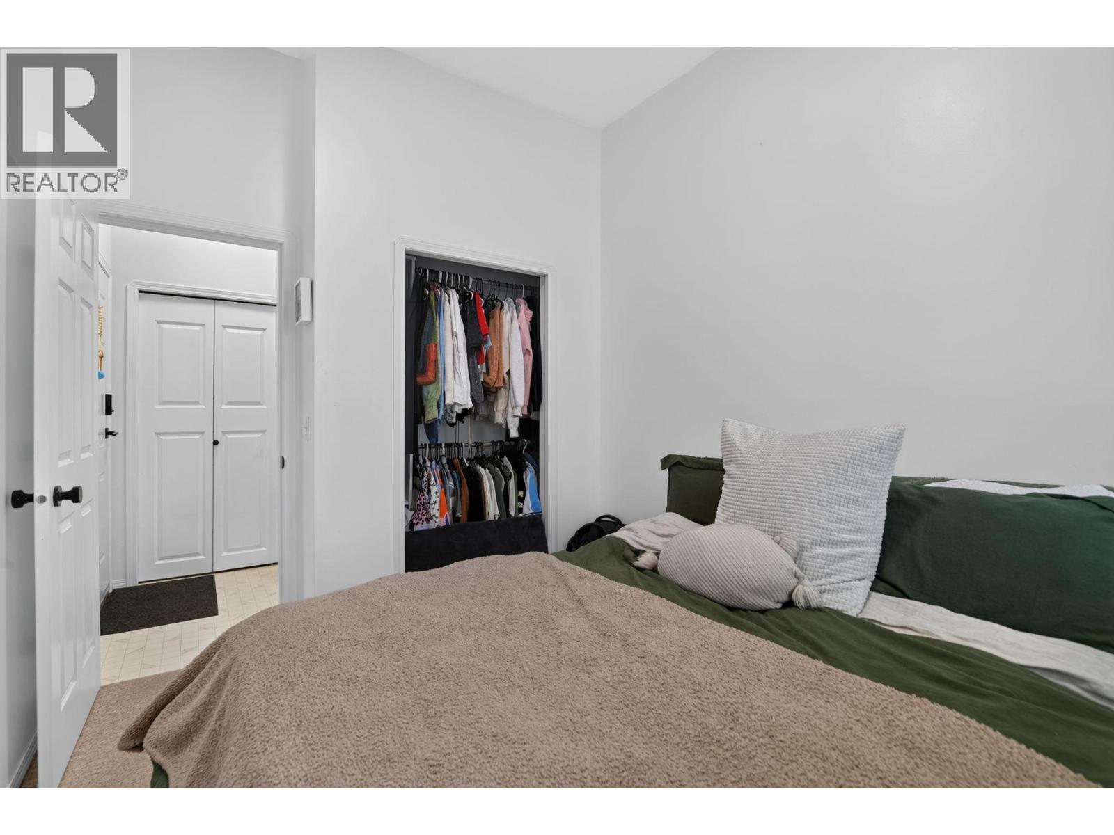1759 Spruceglen Drive - 49