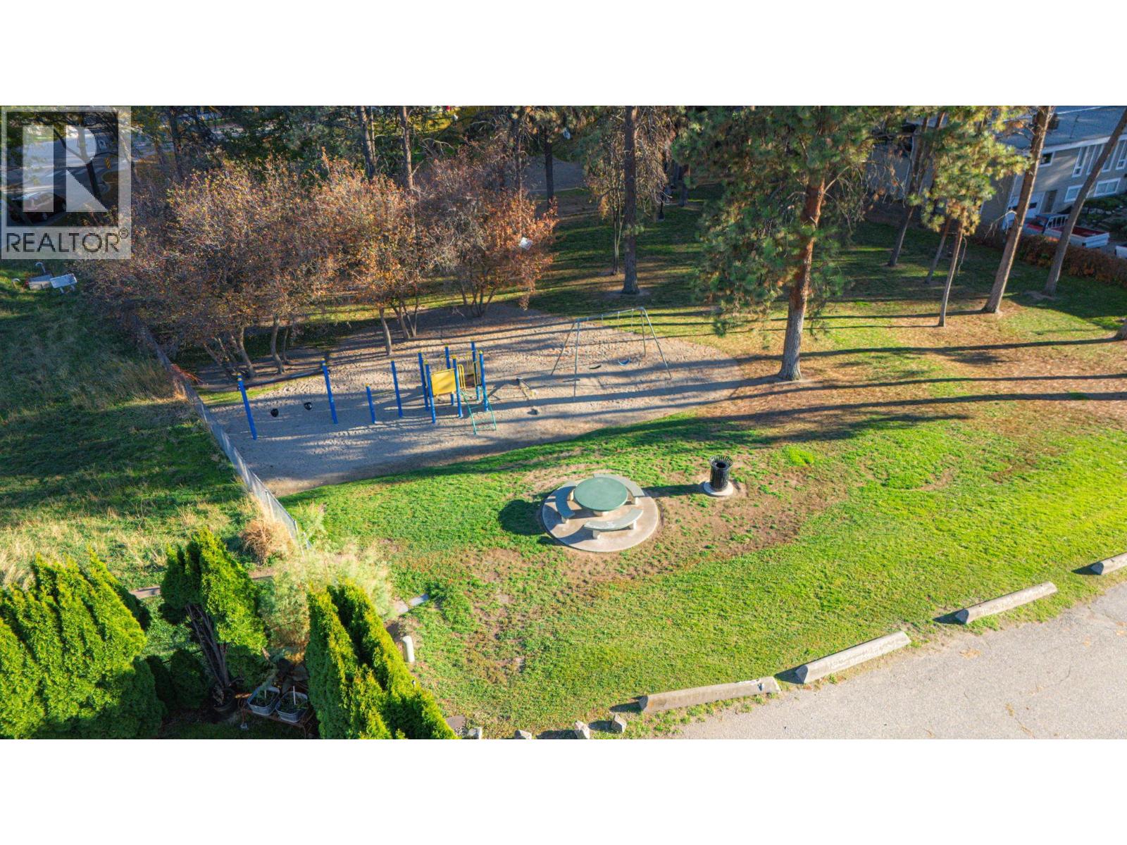 1759 Spruceglen Drive - 61