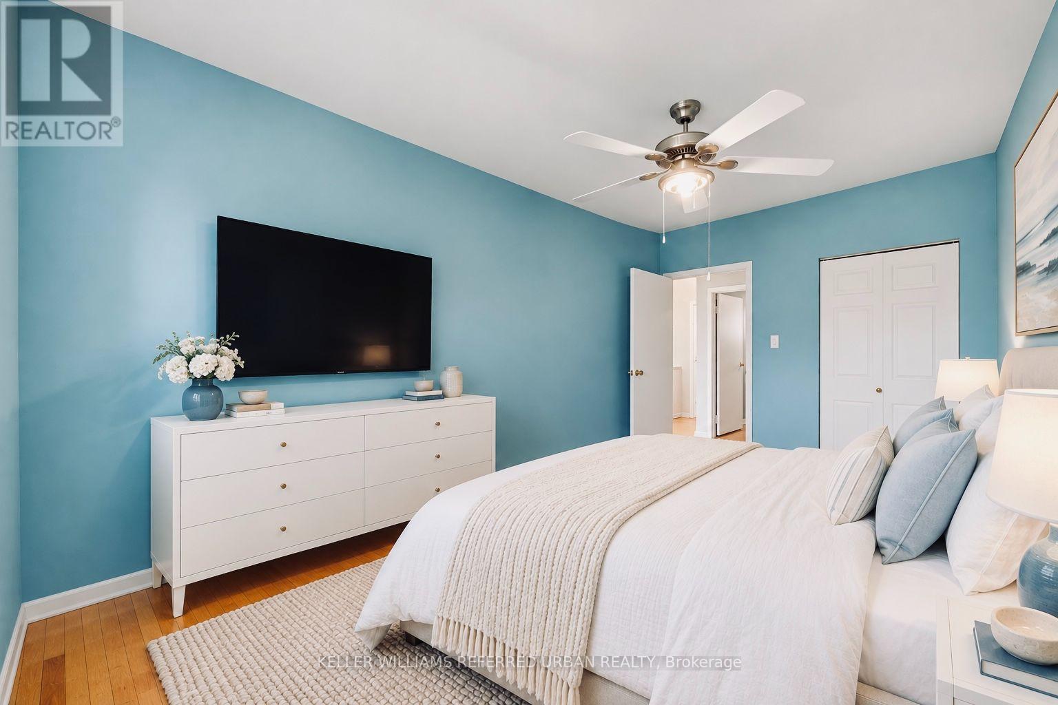#102 25 ESTERBROOKE AVENUE - 19