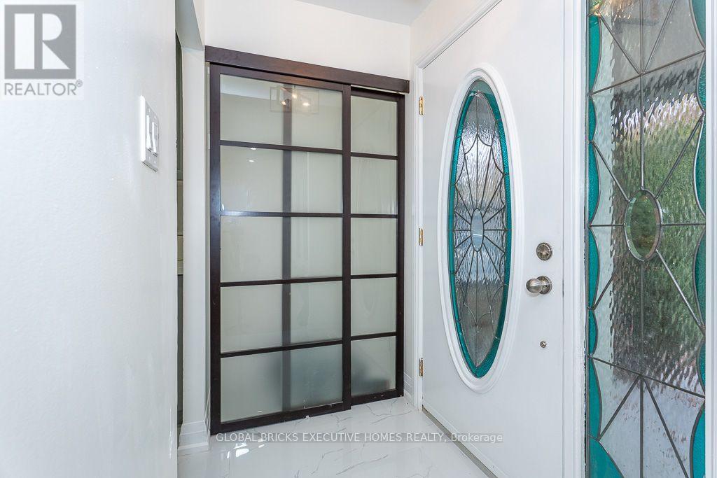 4 Virgilwood Crescent — photo 10