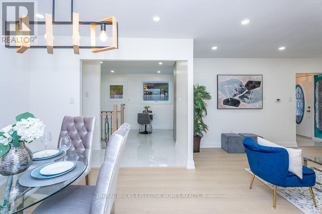4 Virgilwood Crescent — photo 18