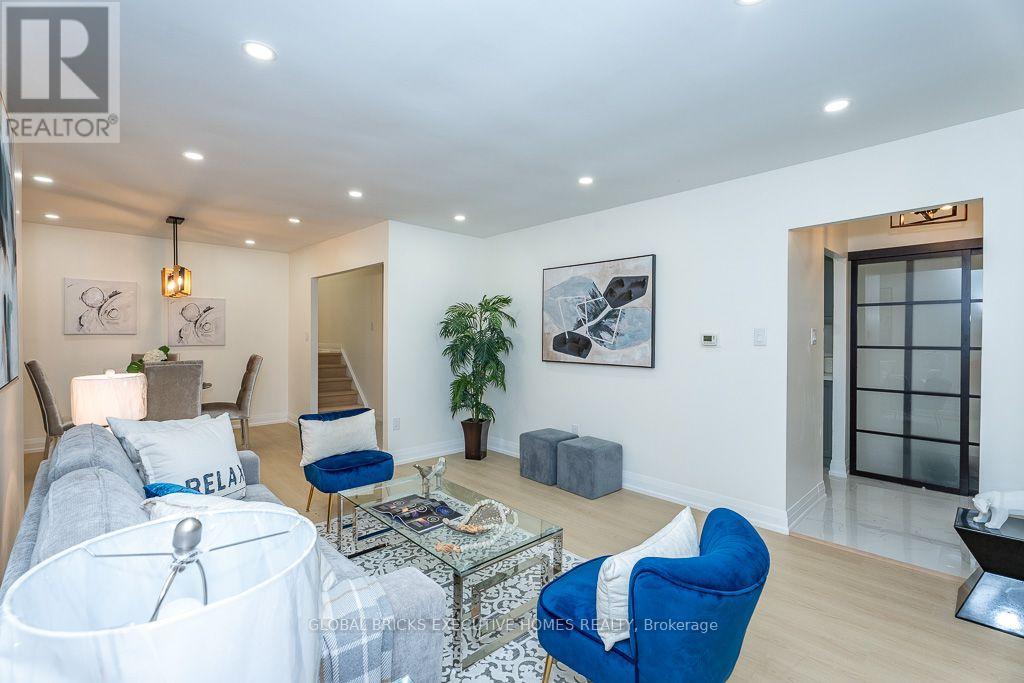 4 Virgilwood Crescent — photo 11