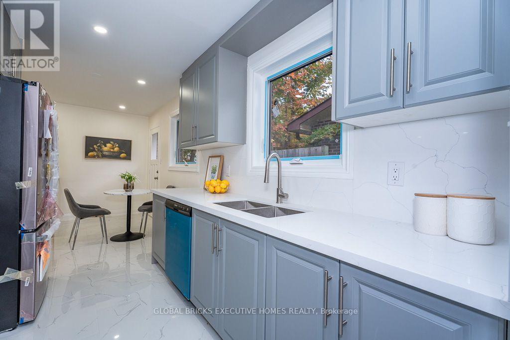 4 Virgilwood Crescent — photo 23